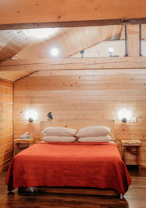 | Alaskan Suites