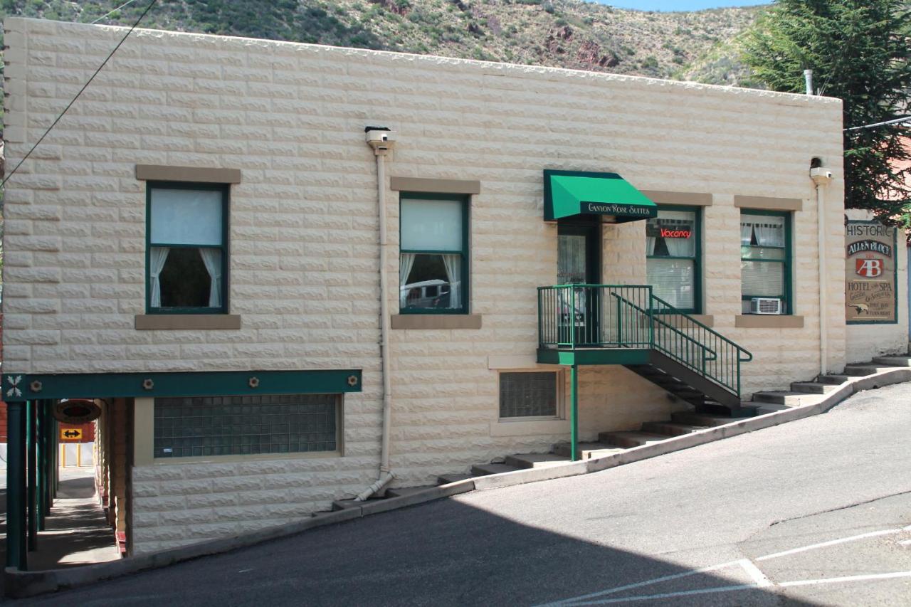 | Canyon Rose Suites