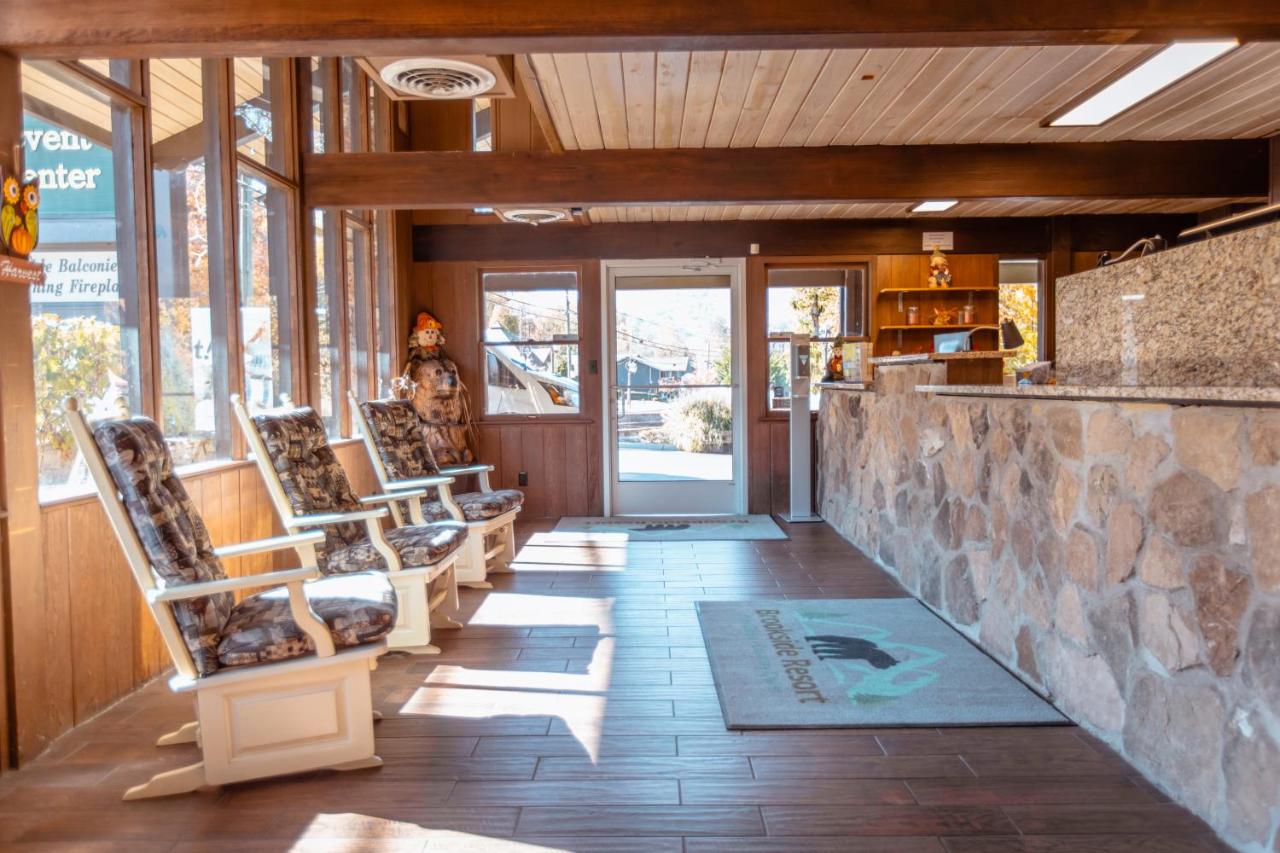| Brookside Lodge