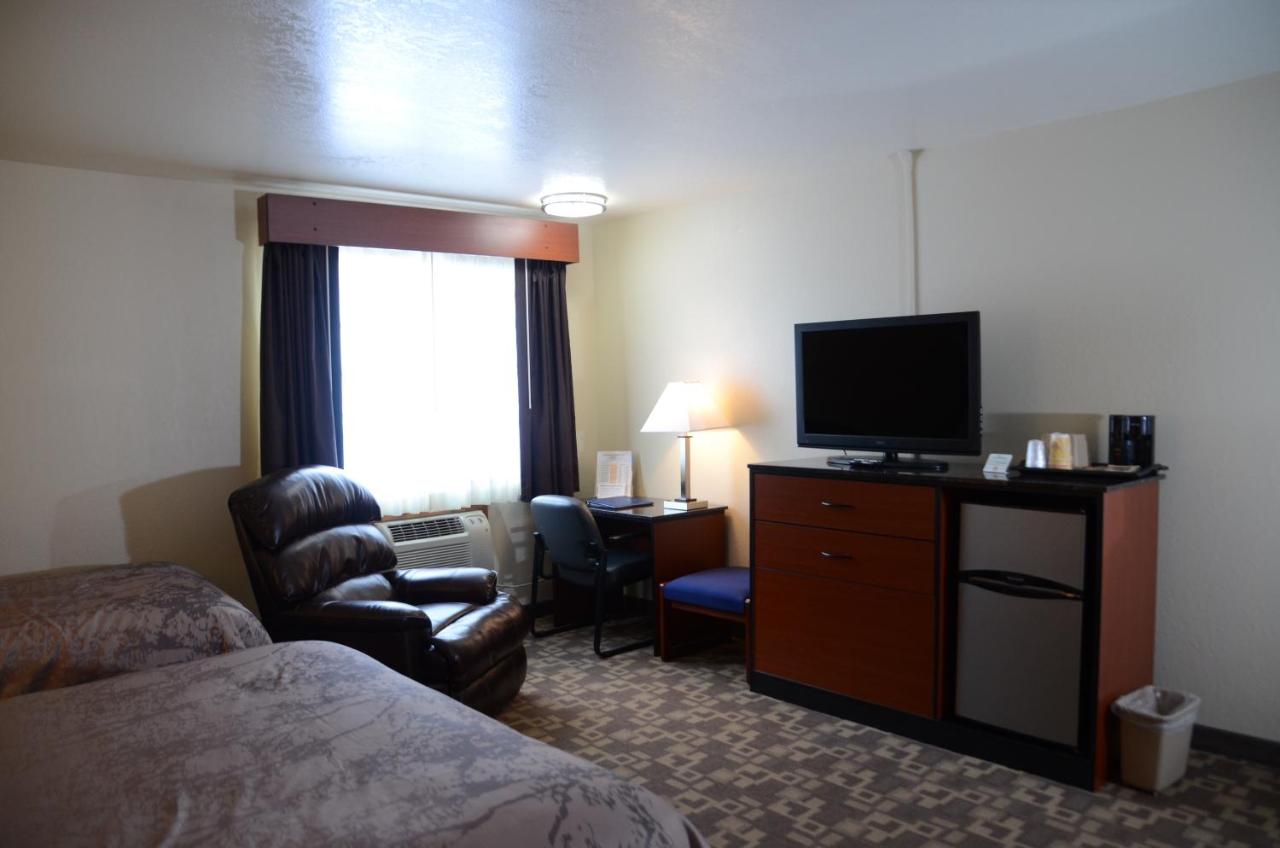 | North Star Hotel Pictured Rocks