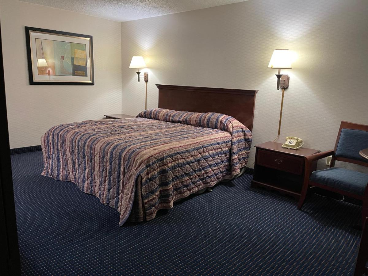 | Budget Inn Temple Hills