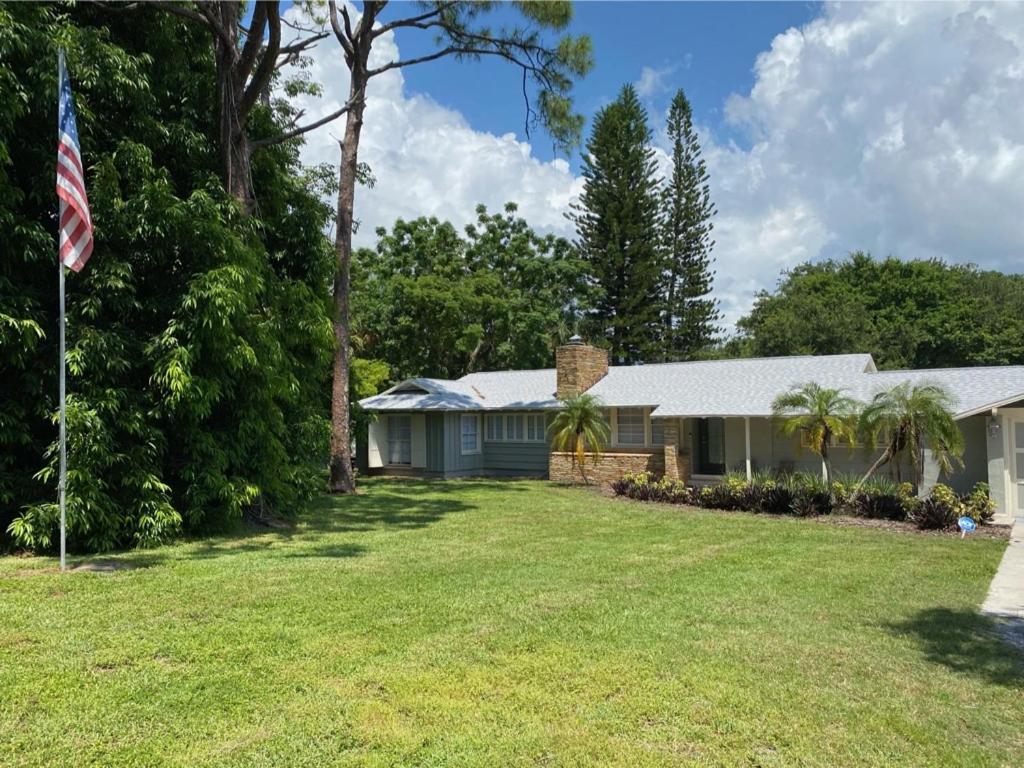 | Siesta Key Waterfront Estate W Pool Privacy!