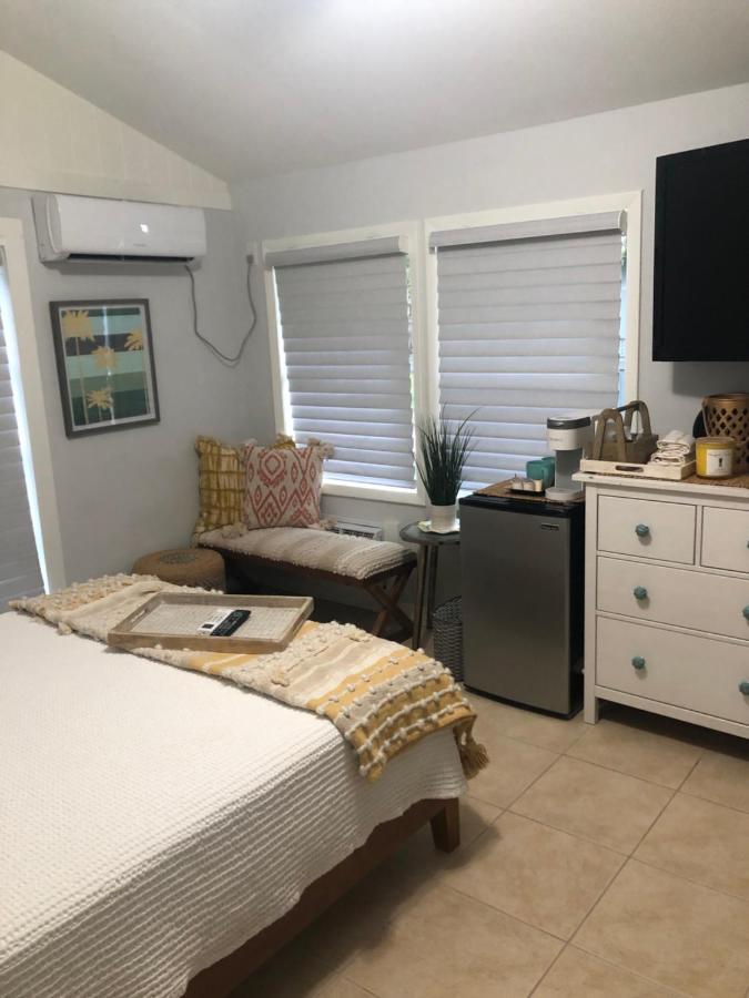  | Siesta Key Waterfront Estate W Pool Privacy!