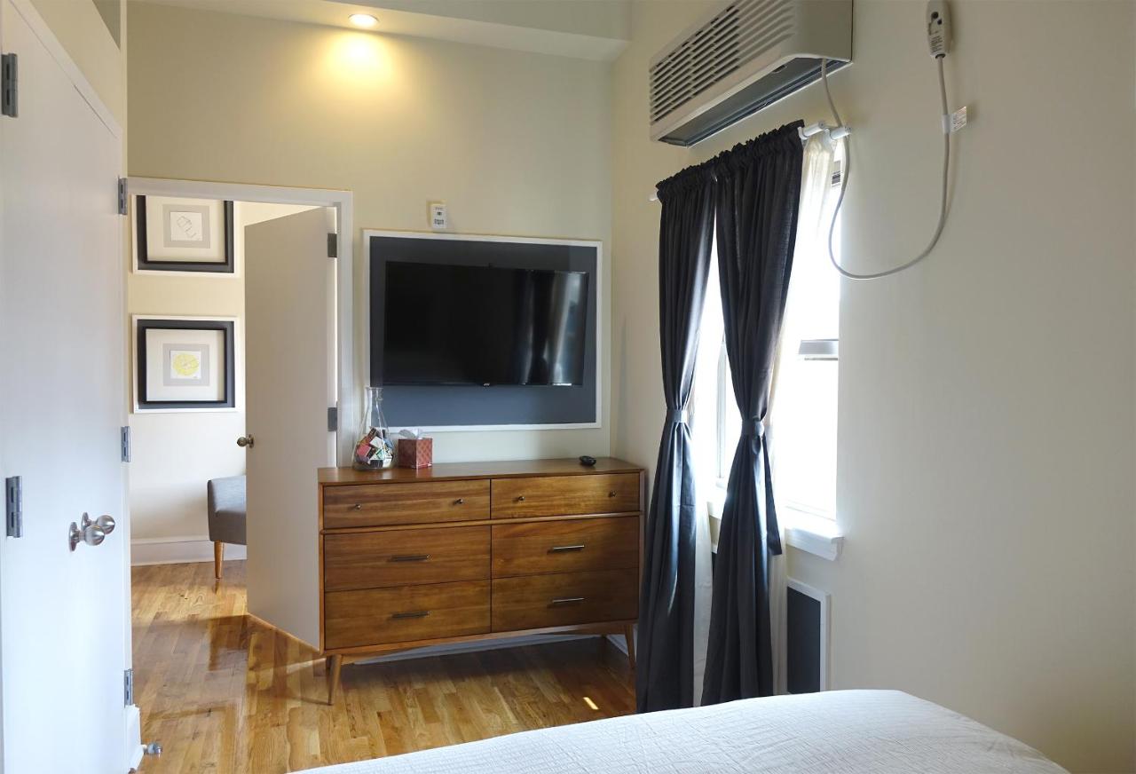 One Bedroom Penthouse with Roof Deck at Henry Norman Hotel