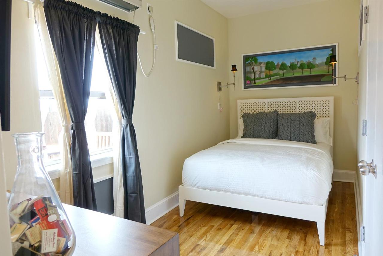 One Bedroom Penthouse with Roof Deck at Henry Norman Hotel