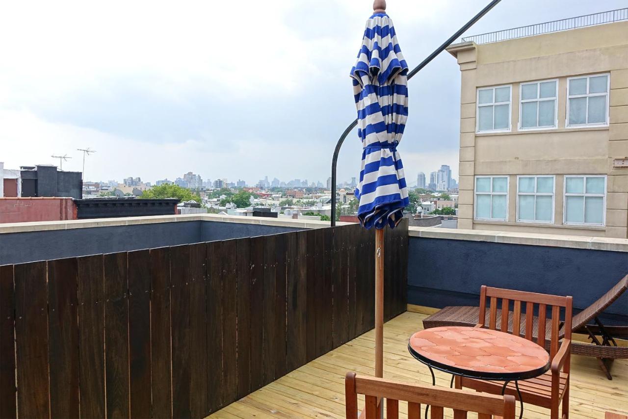 One Bedroom Penthouse with Roof Deck at Henry Norman Hotel