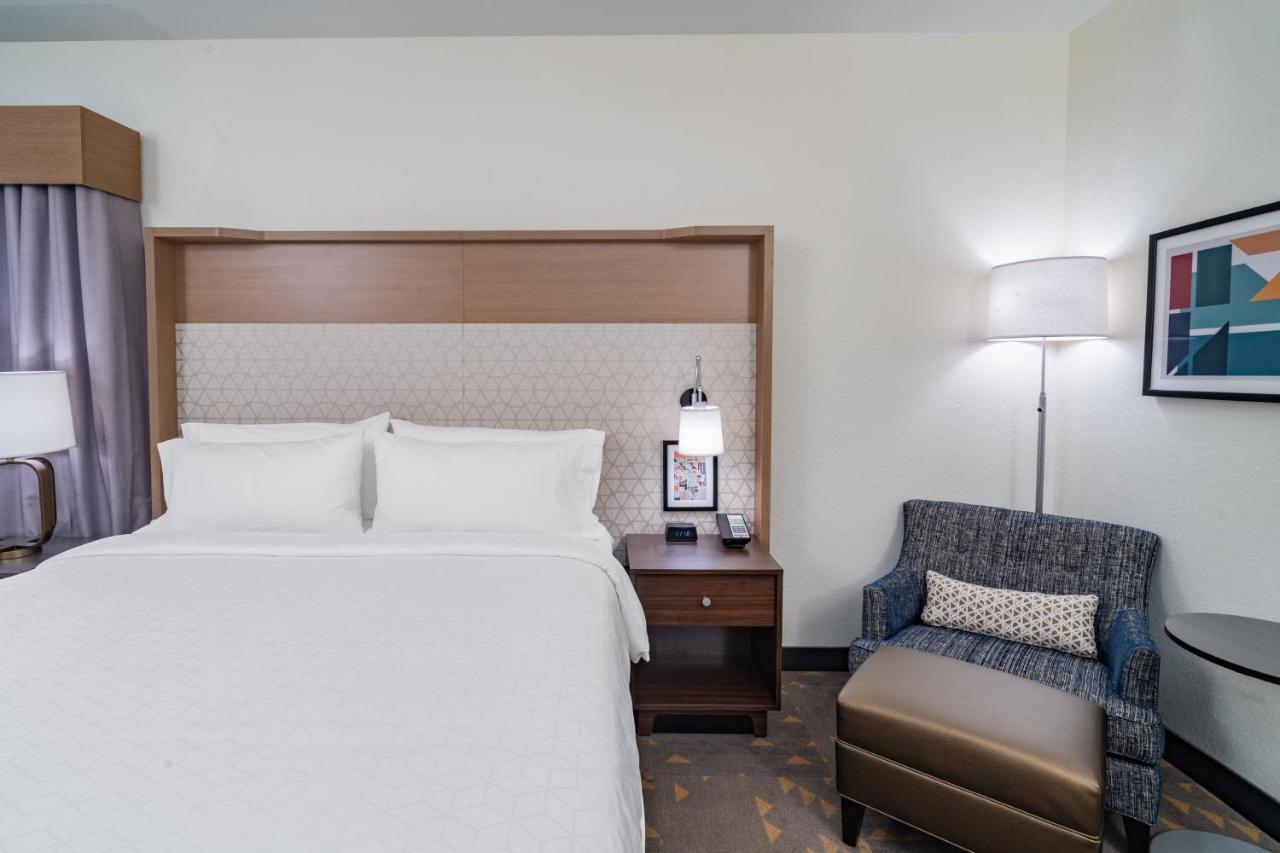 Executive King Room at Holiday Inn Southaven Central - Memphis by IHG