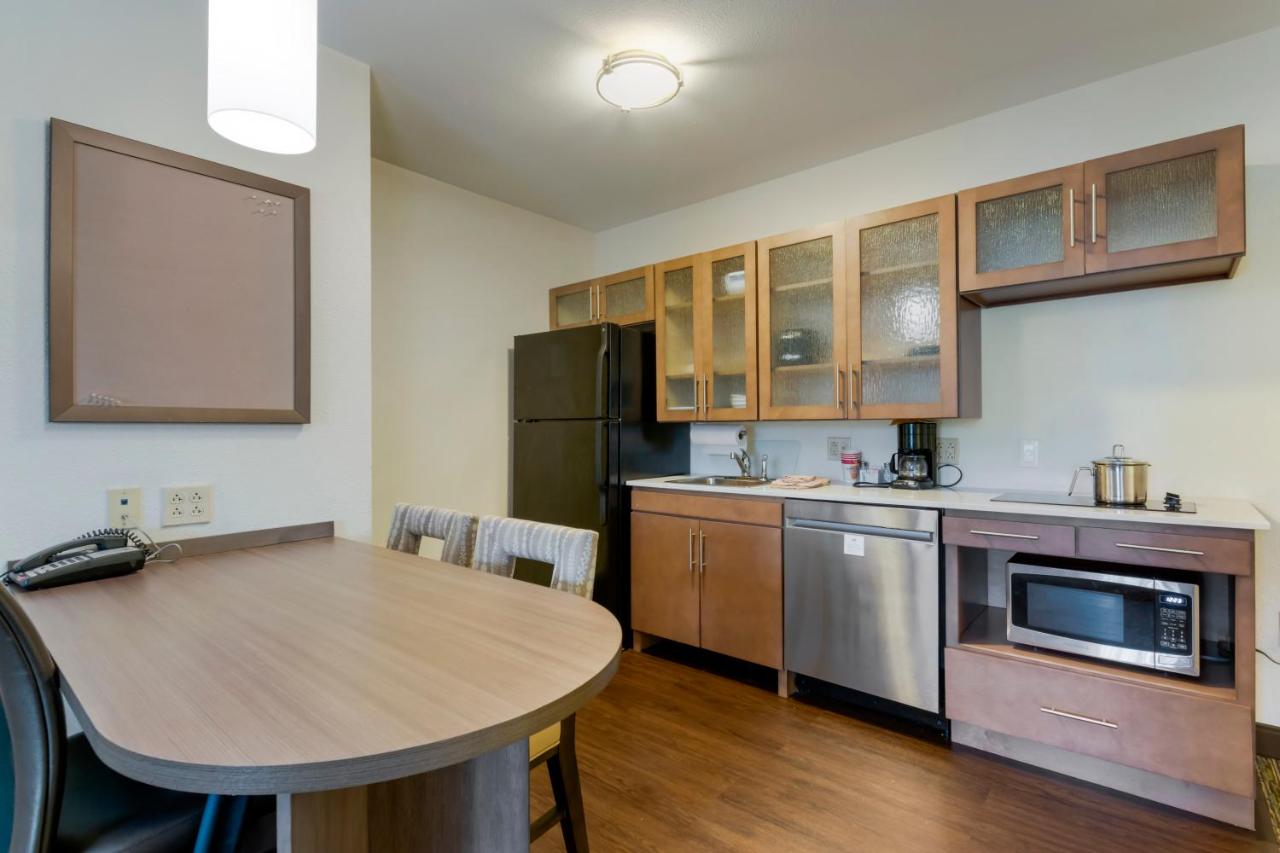  | Candlewood Suites Reading, an IHG Hotel