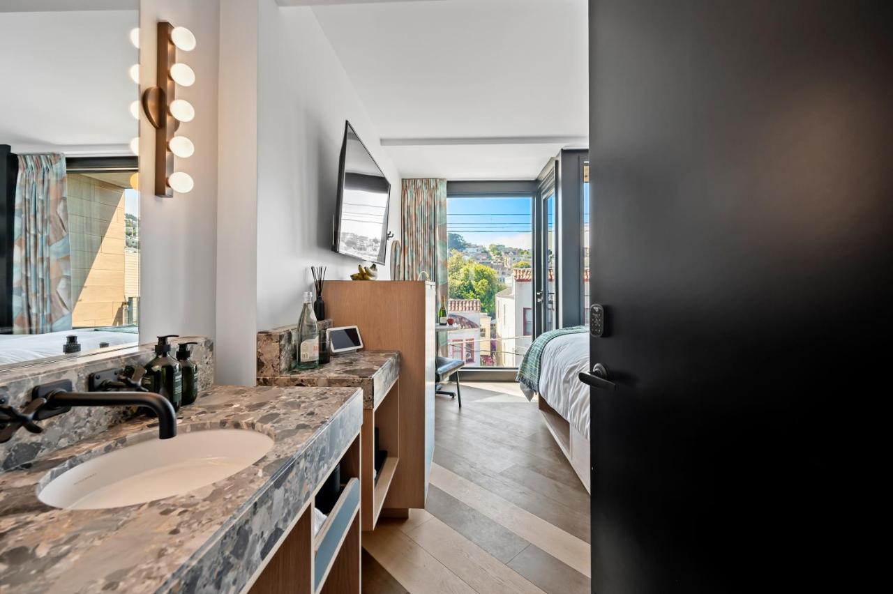Deluxe King Studio (Self Check-in with Virtual Front Desk) at The Hotel Castro San Francisco