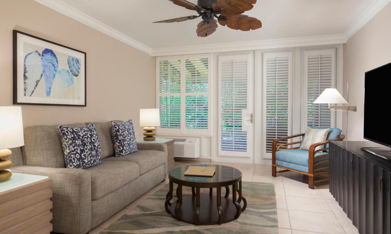 Suite at Pier House Resort & Spa