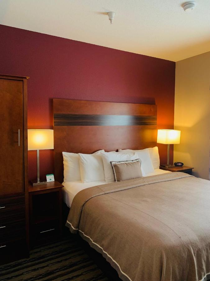 | GrandStay Residential Suites Hotel