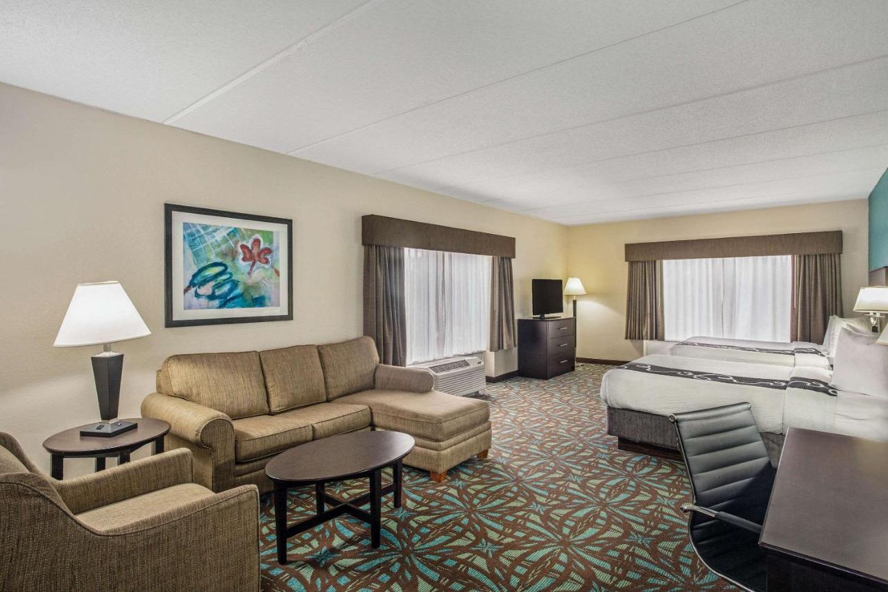 Queen Suite with Two Queen Beds - Non Smoking at Comfort Inn & Suites Sarasota I75