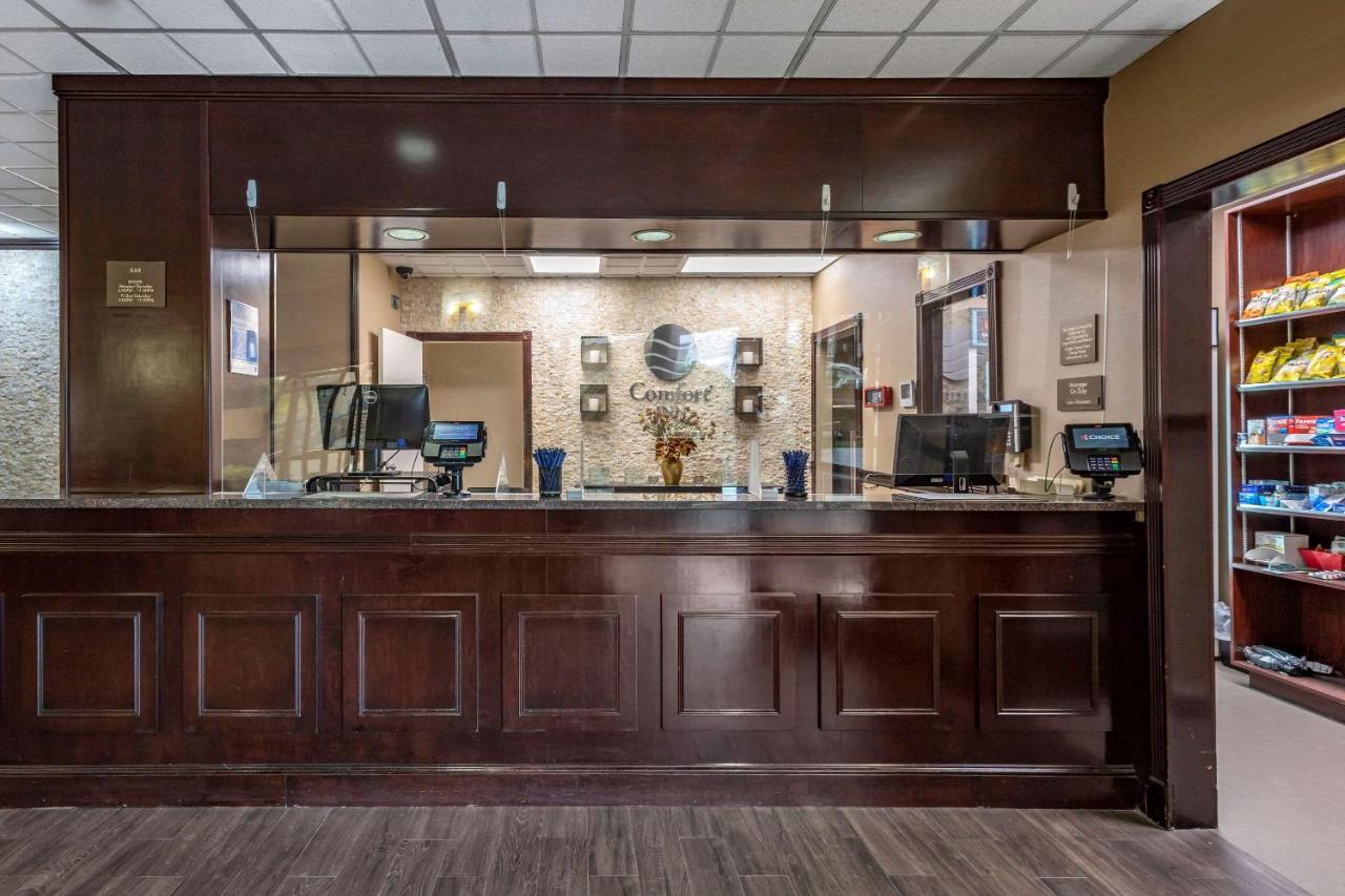 | Comfort Inn Syosset-Long Island