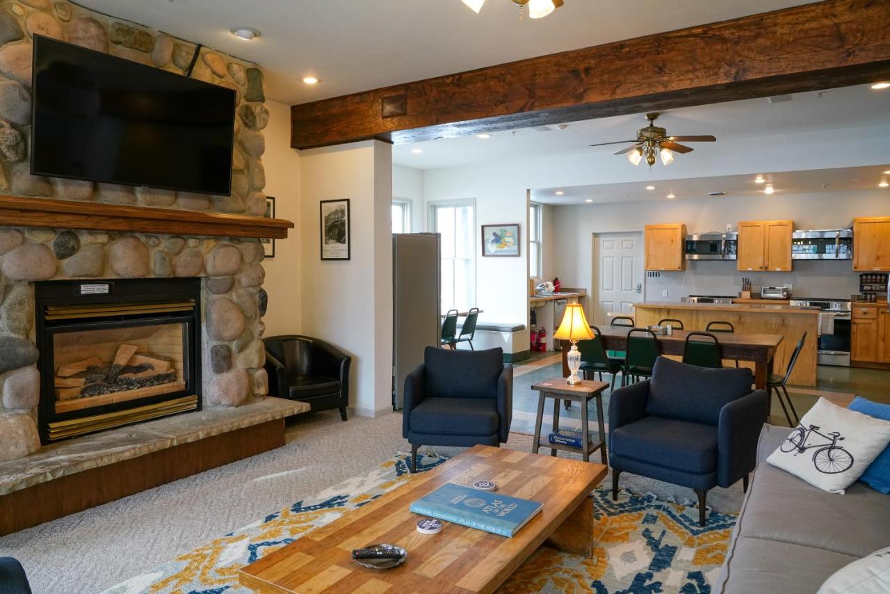  | Crested Butte Hostel