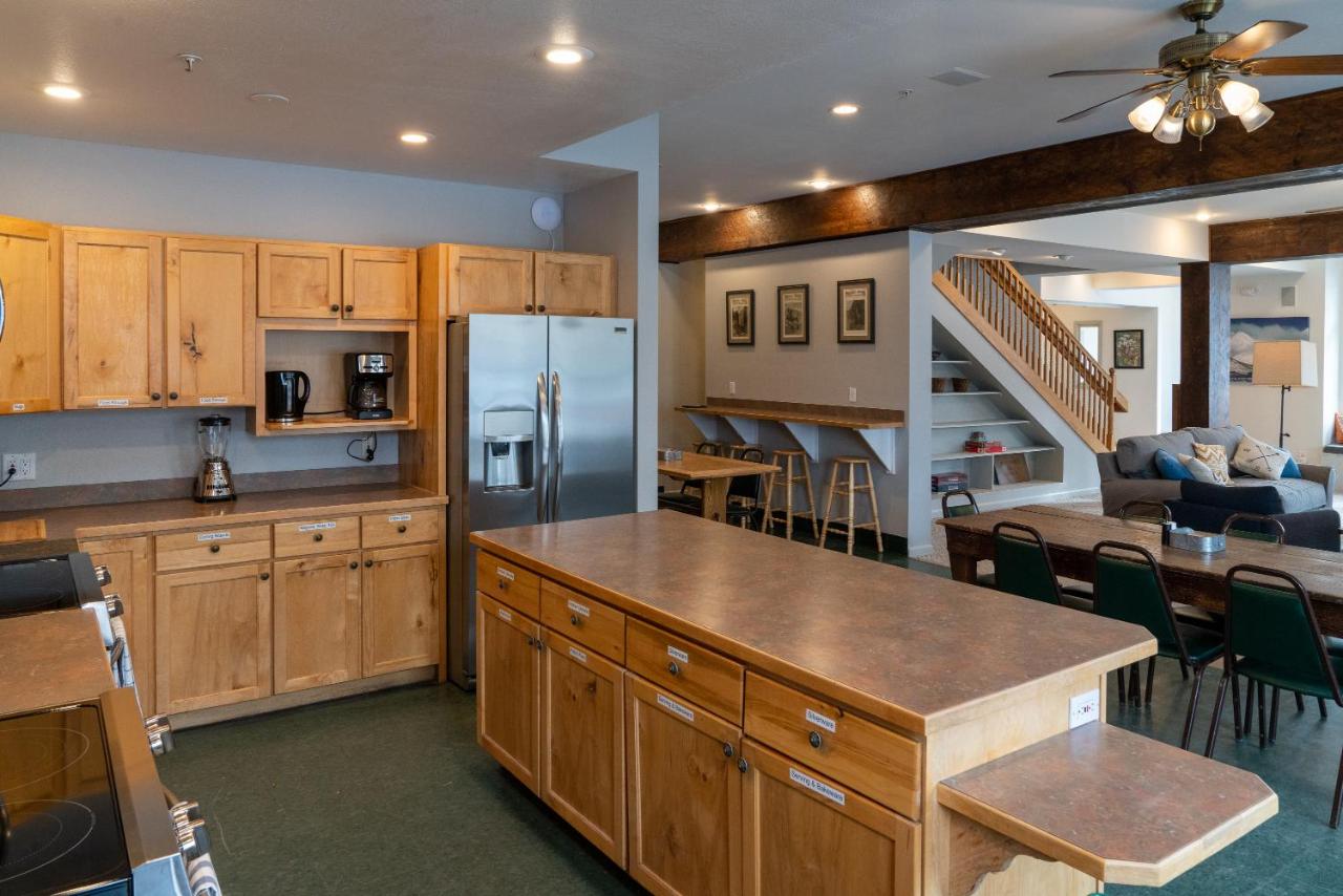 | Crested Butte Hostel