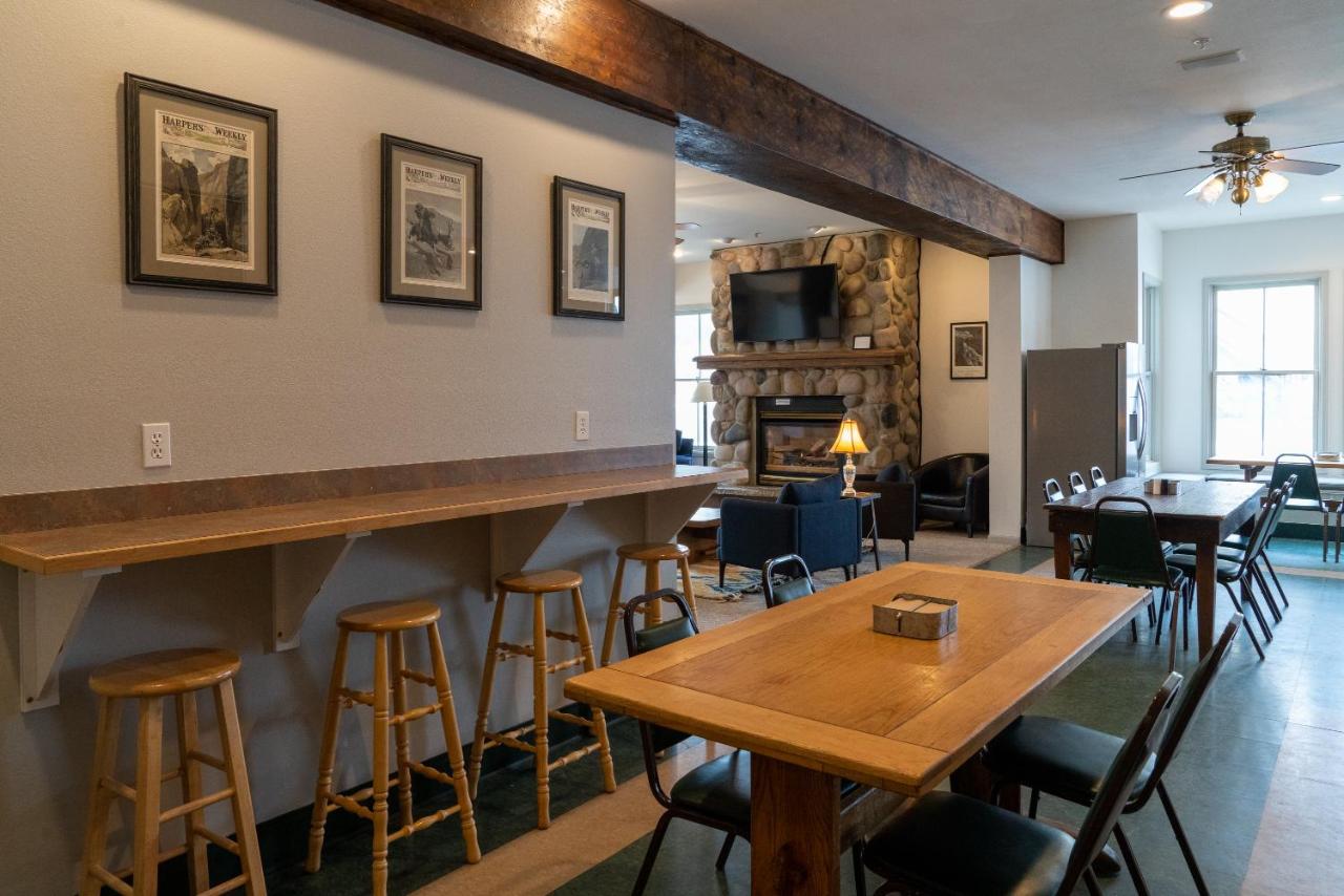 | Crested Butte Hostel