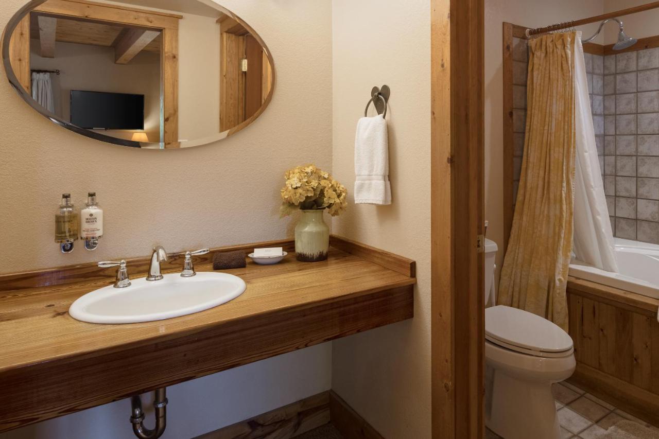  | Sunflower Hill Inn