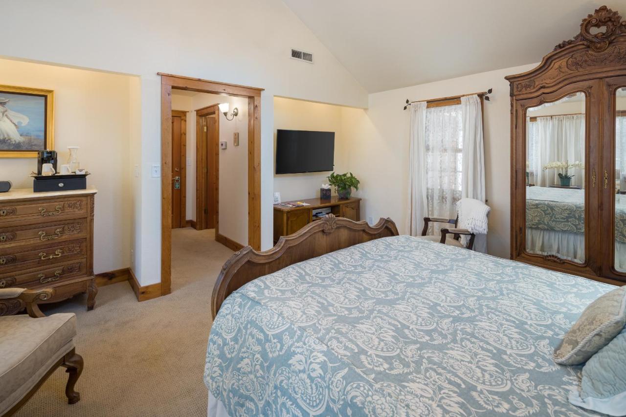  | Sunflower Hill Inn