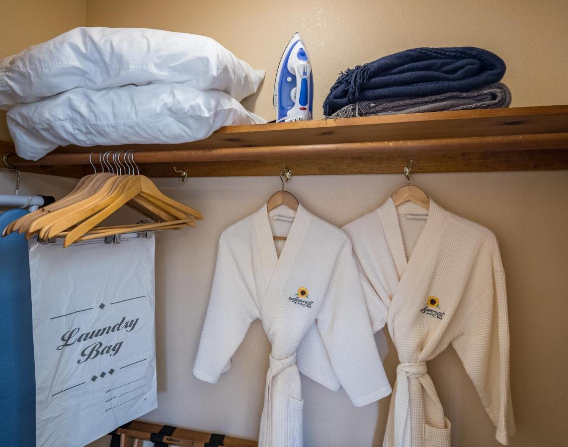  | Sunflower Hill Inn