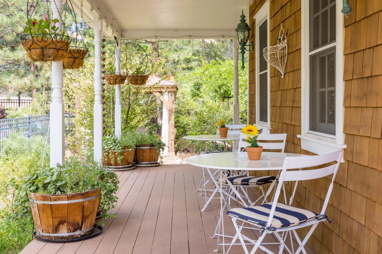  | Sunflower Hill Inn