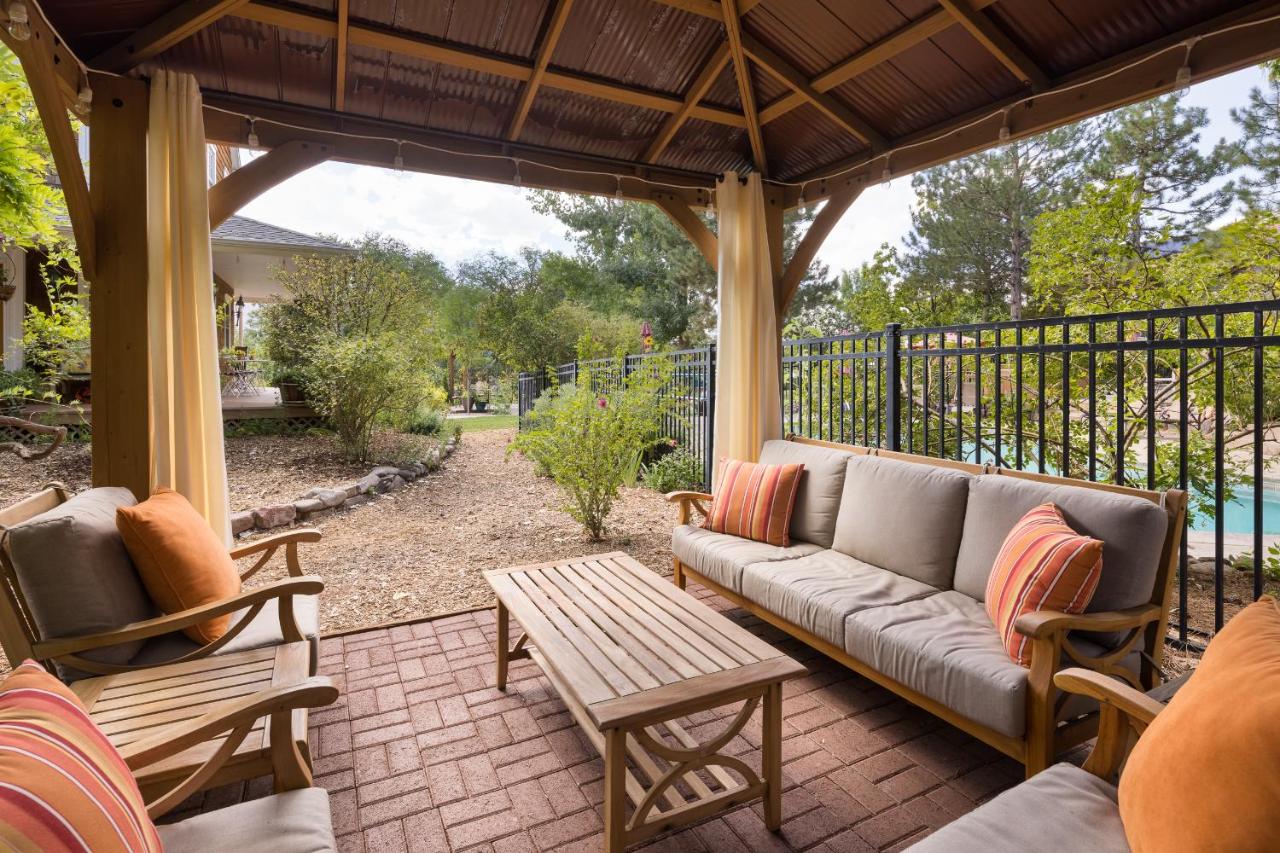  | Sunflower Hill Inn