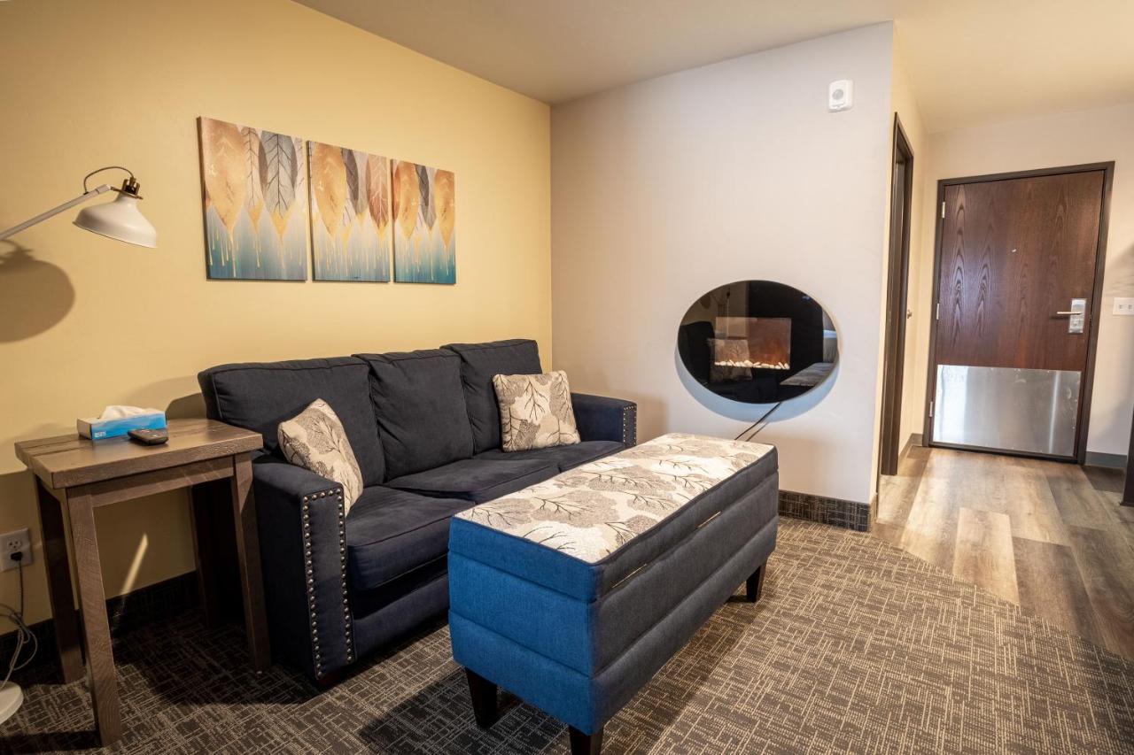 | Open Hearth Lodge