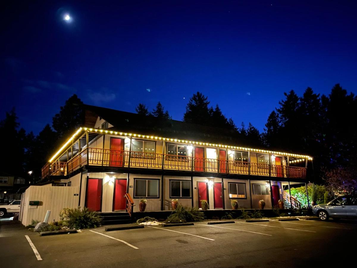 | Discovery Inn