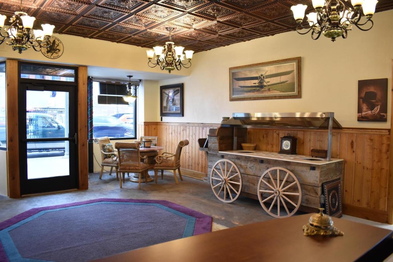 | Silver Horseshoe Inn