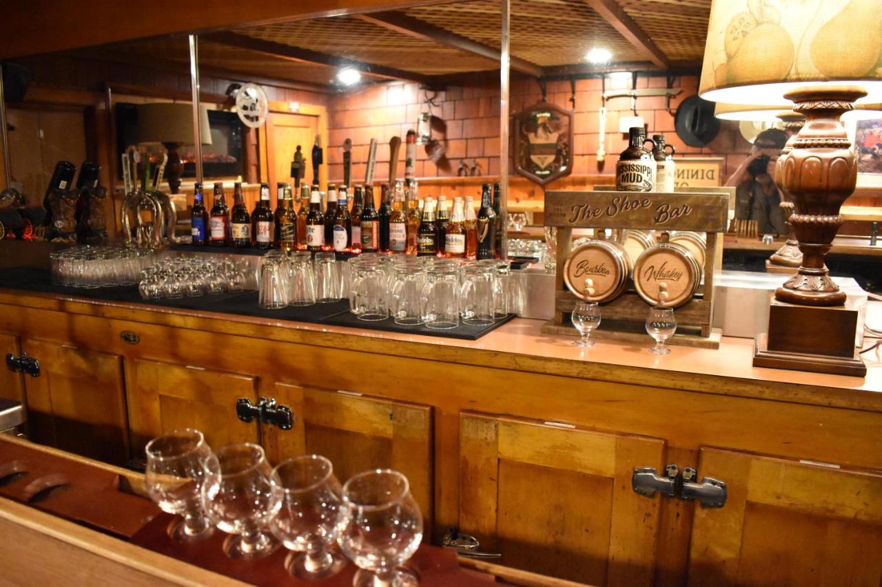 | Silver Horseshoe Inn