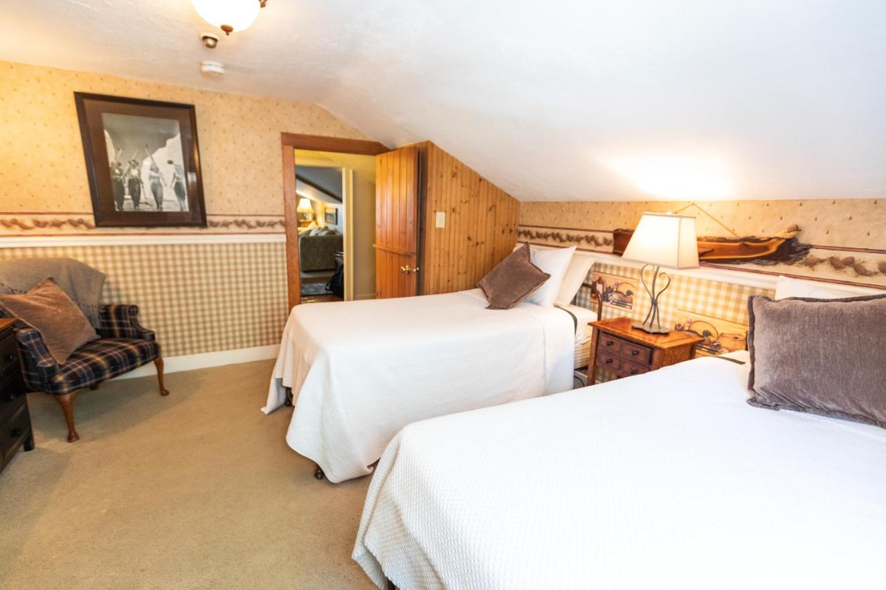 | Waybury Inn