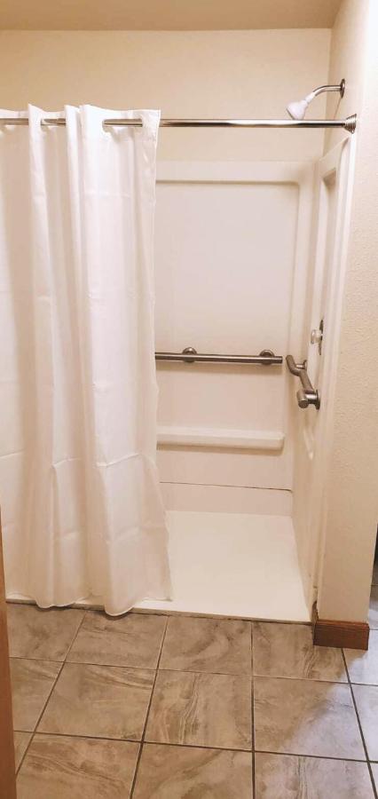 | Coratel Inn & Suites by Jasper McCook