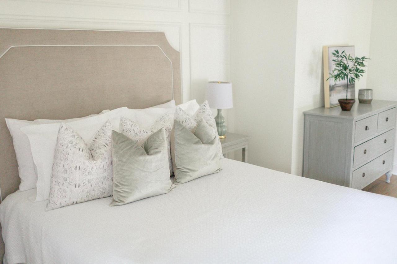 | Fairville Inn