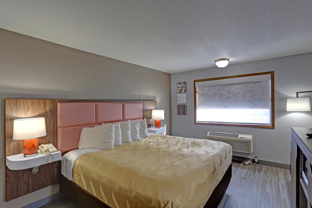 King Room - Non-Smoking at Quality Inn Pierre - Fort Pierre