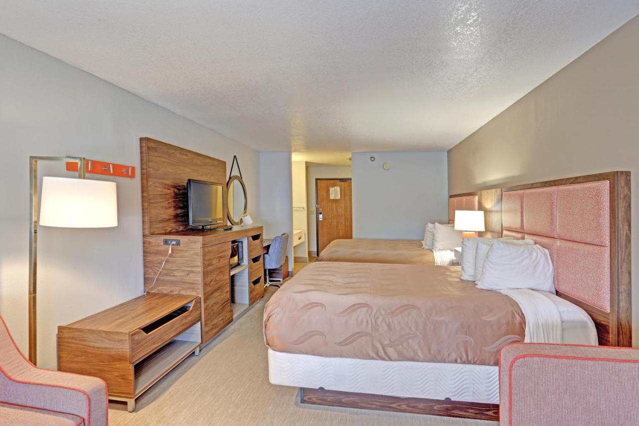Queen Suite with Two Queen Beds - Non-Smoking at Quality Inn Pierre - Fort Pierre
