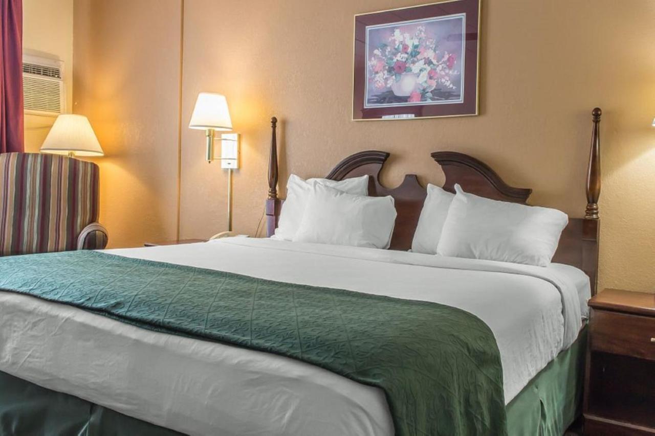 King Room with Pool View at FairBridge Inn & Suites Poconos