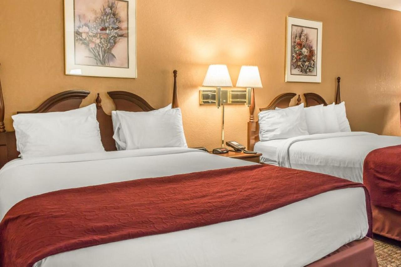 Standard Room with Two Double Beds - Non-Smoking at FairBridge Inn & Suites Poconos