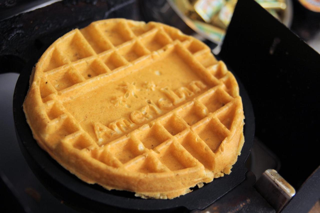 | AmericInn by Wyndham Muscatine