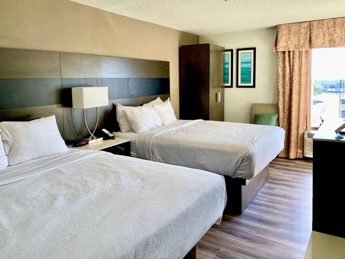 Standard Queen Room with Two Queen Beds - Non Smoking  at Clarion Pointe near Medical Center