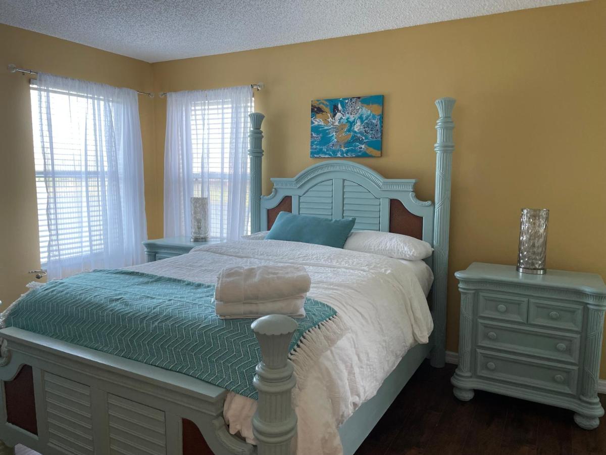  | Aquamarine Hideaway