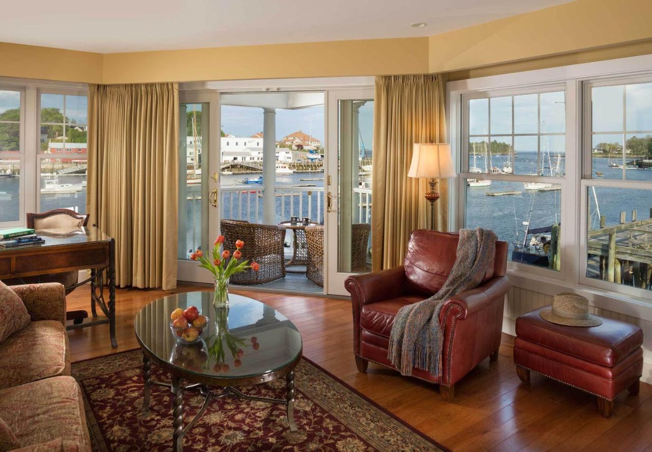| Grand Harbor Inn