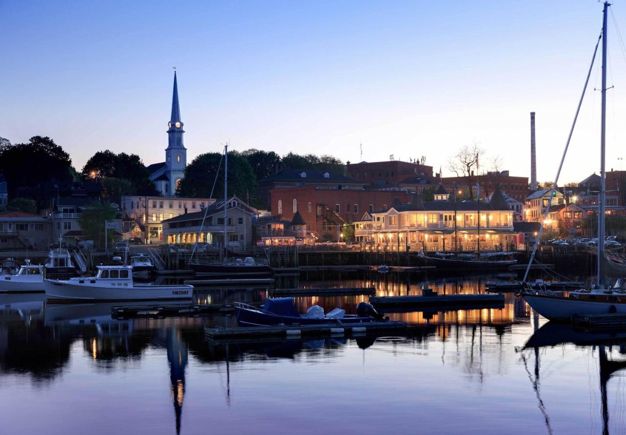 Grand Harbor Inn