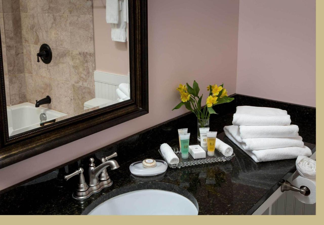 | Lord Camden Inn