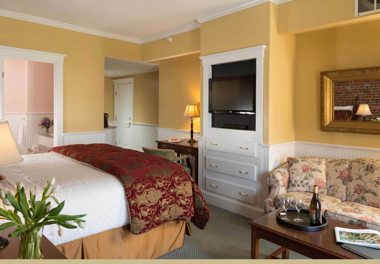 | Lord Camden Inn