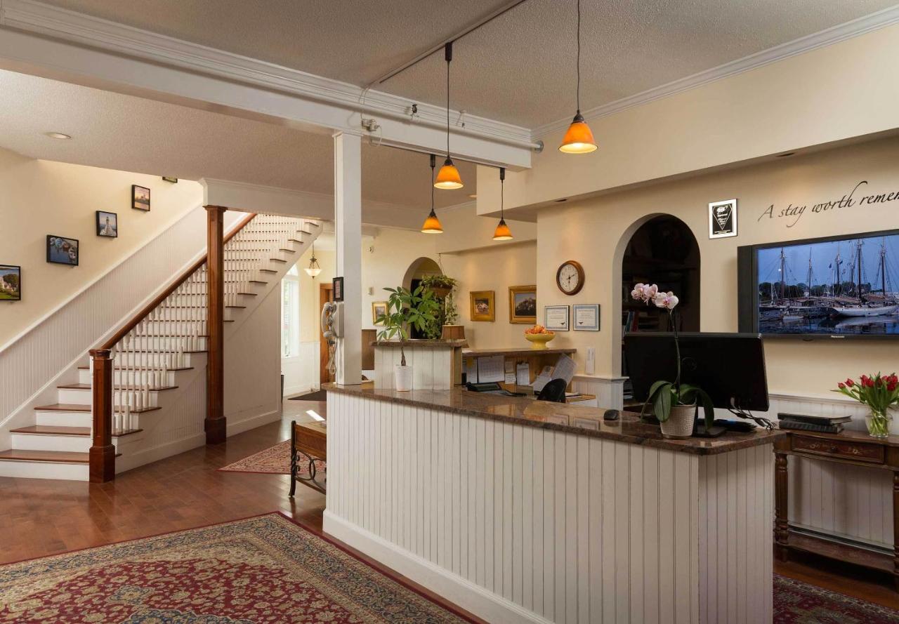 | Lord Camden Inn