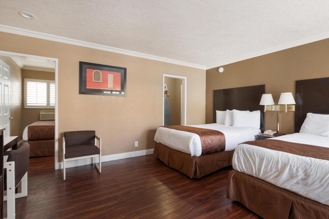  | Americas Best Value Inn & Suites Anaheim