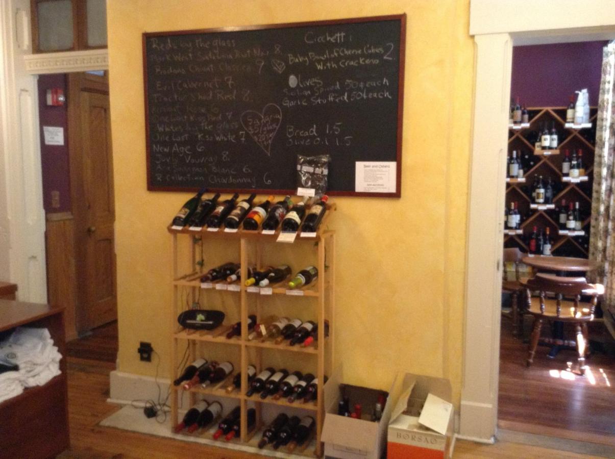 | Inn Port D'Vino