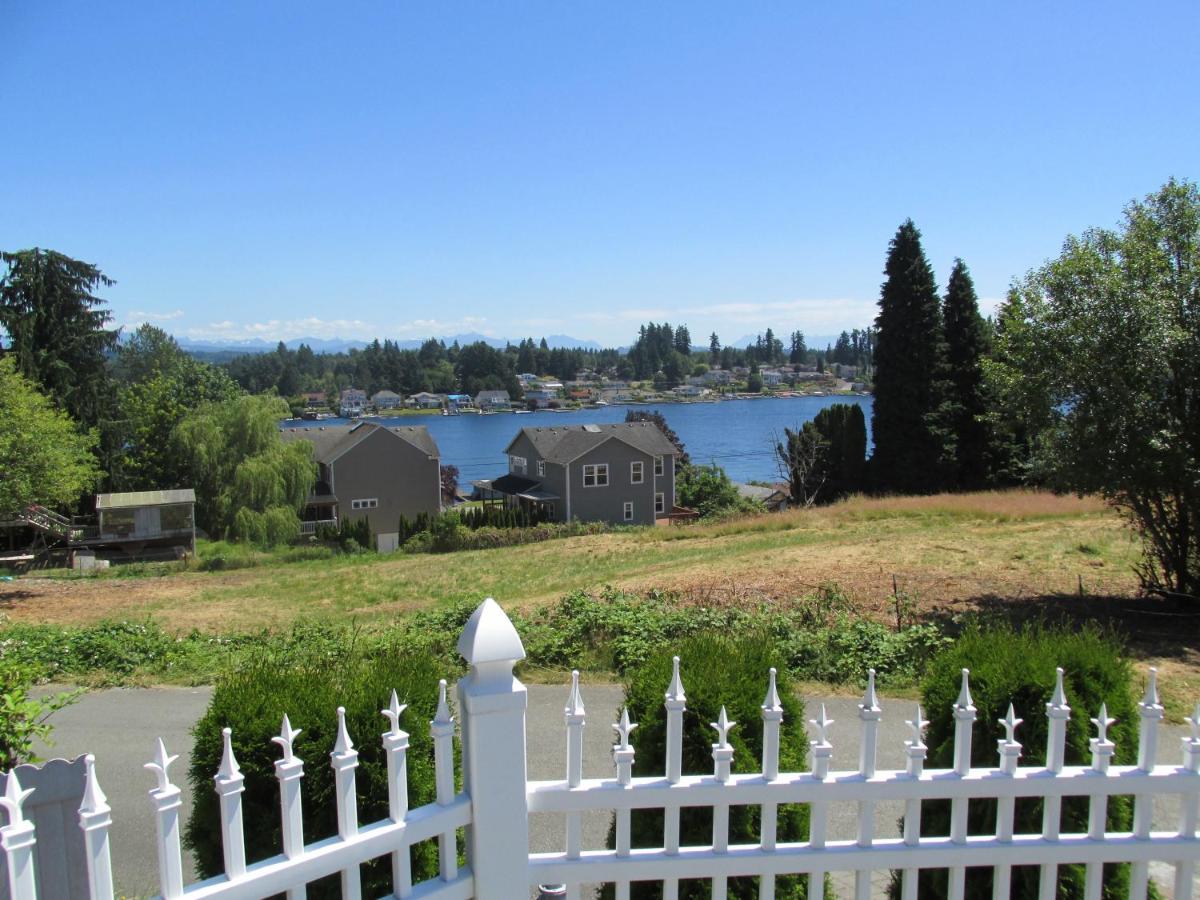 | Mansion Inn Lake Stevens