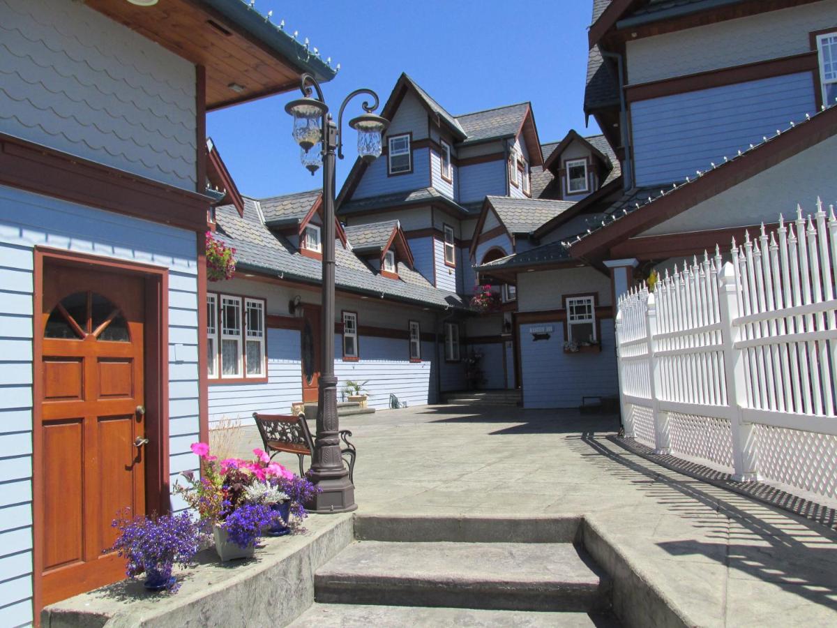 | Mansion Inn Lake Stevens