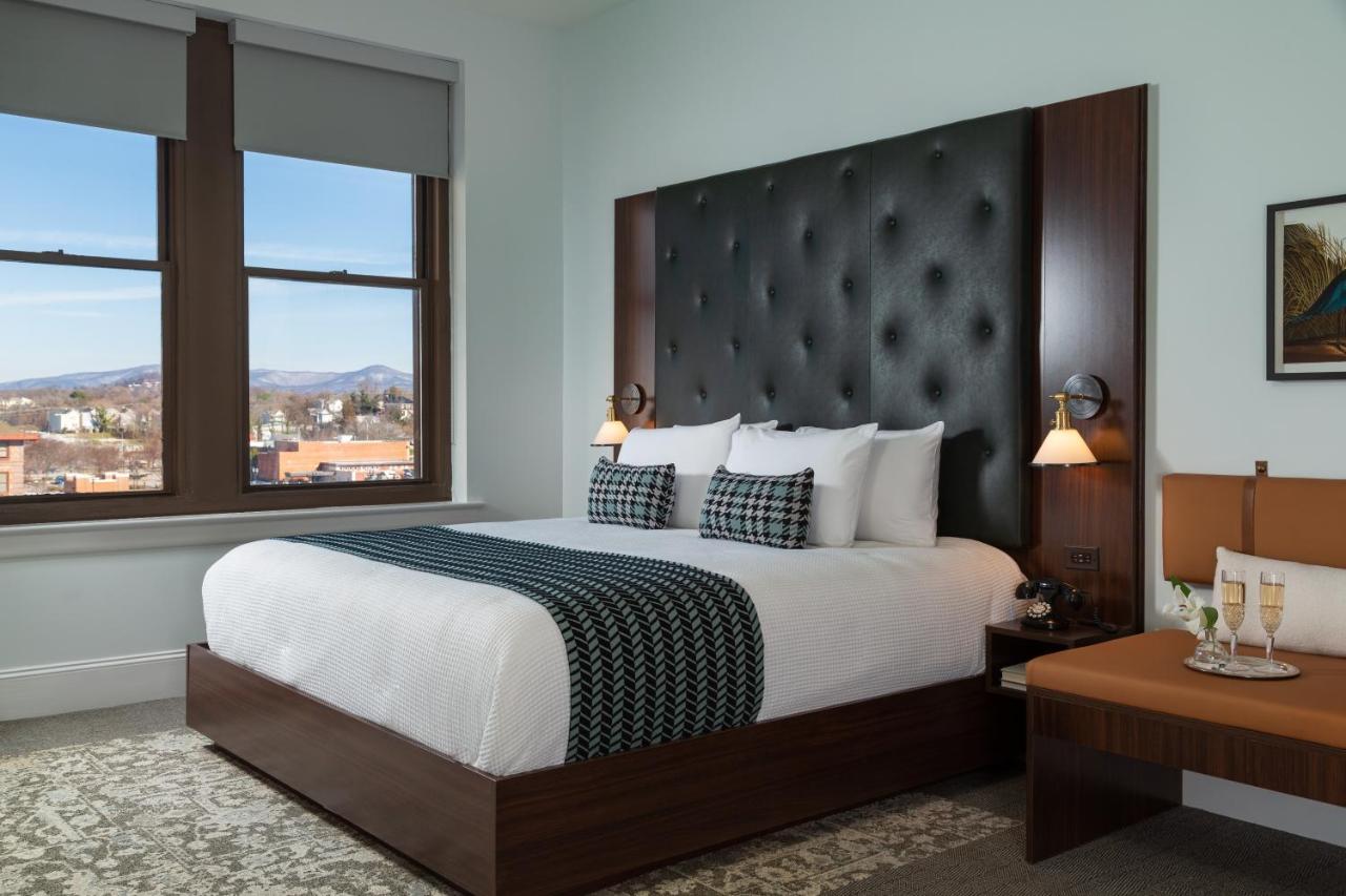Deluxe King Room at The Liberty Trust