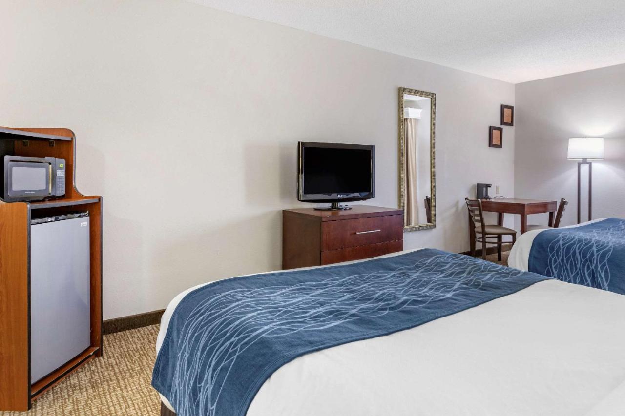 Double Room with Two Double Beds - Non-Smoking at Comfort Inn Downtown - University Area